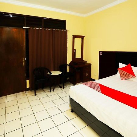 Oyo 93136 Hotel Santo Djaya 2 茂物 外观 照片