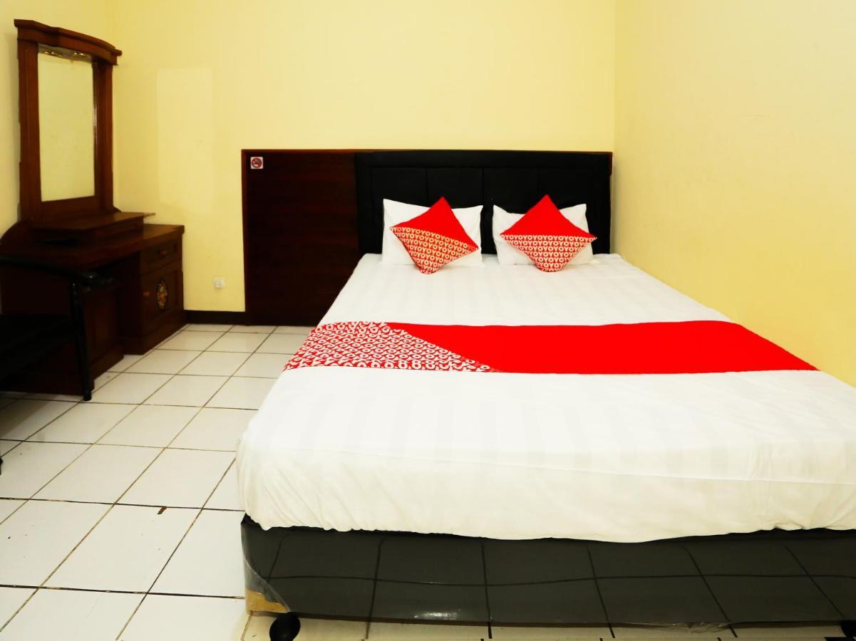 Oyo 93136 Hotel Santo Djaya 2 茂物 外观 照片