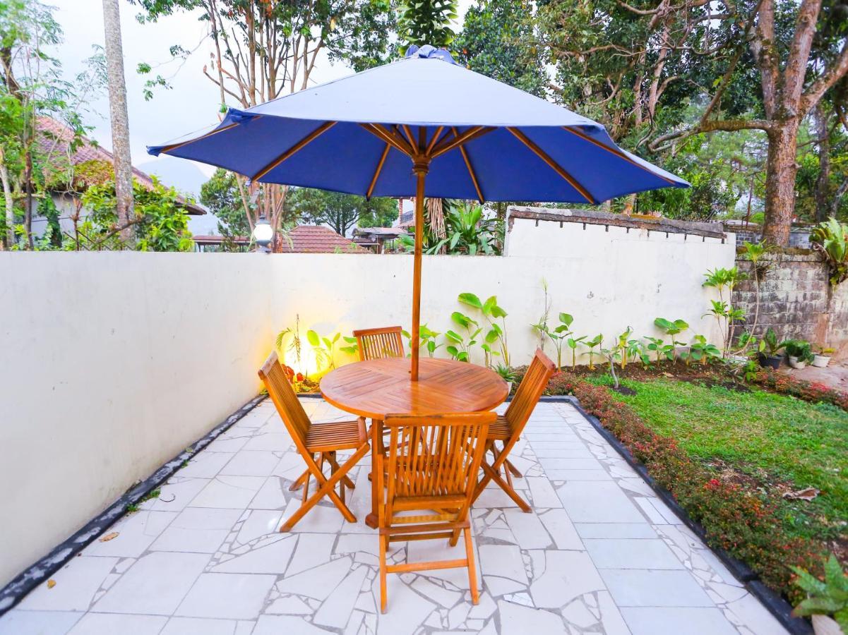 Oyo 93136 Hotel Santo Djaya 2 茂物 外观 照片