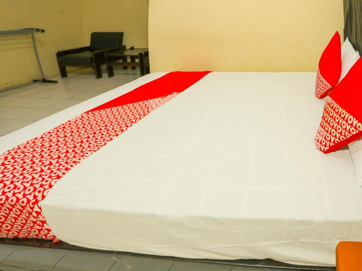 Oyo 93136 Hotel Santo Djaya 2 茂物 外观 照片