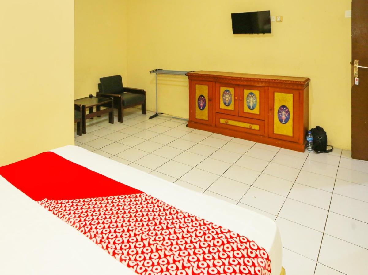 Oyo 93136 Hotel Santo Djaya 2 茂物 外观 照片
