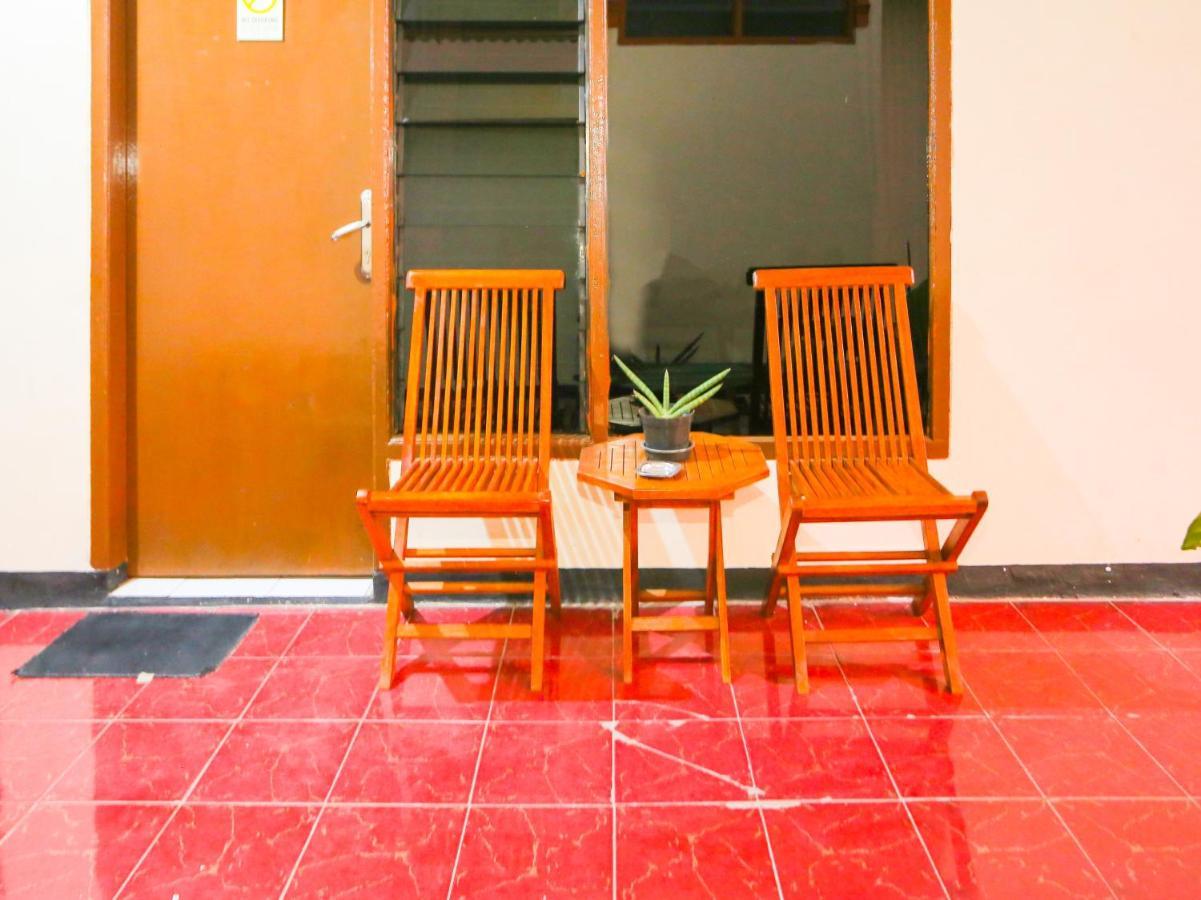 Oyo 93136 Hotel Santo Djaya 2 茂物 外观 照片